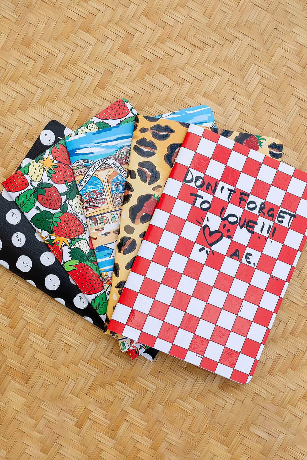 BOX SET — NOTEBOOKS WITH VARIED PRINTS - Image 5